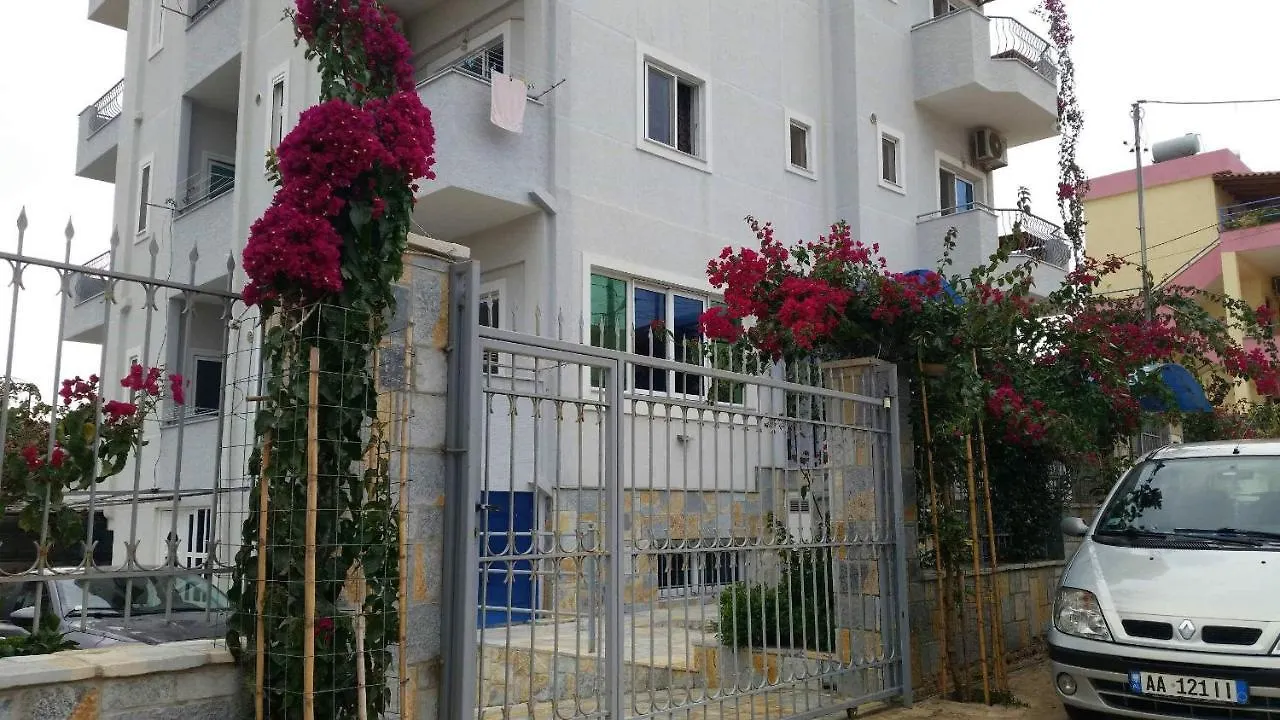 Vila Ester Ksamil 4*,  Albanien